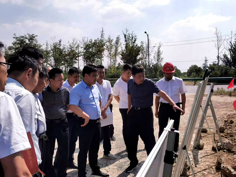 亳州市委常委、副市長左龍蒞臨亳蒙預(yù)制標(biāo)調(diào)研指導(dǎo)